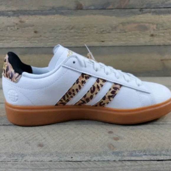 adidas Grand Court 2.0 Women's Casual Tennis Shoes White/Animal Print - Picture 6 of 8